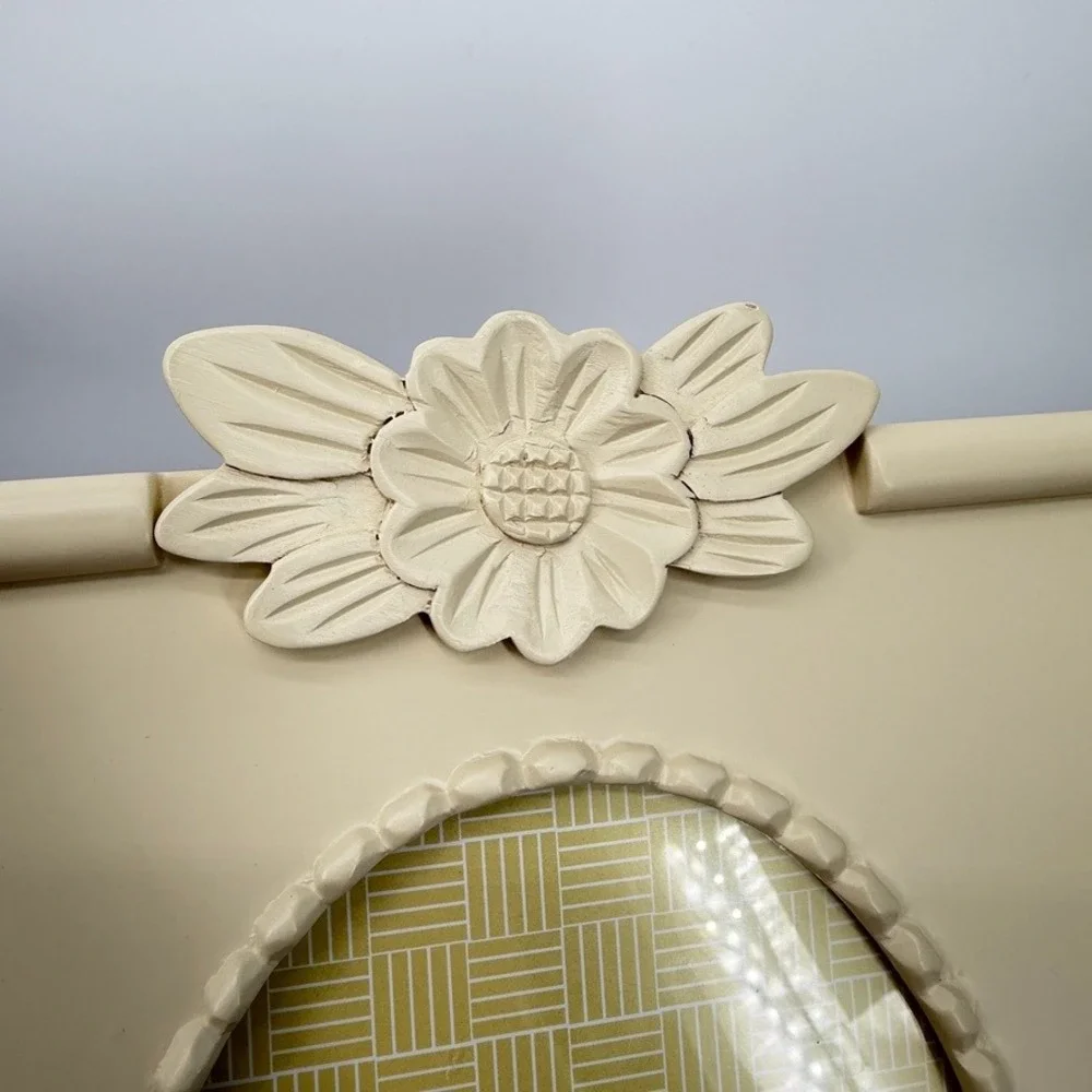Mervyns‎ Picture Frame Cream Floral Oval Opening Vintage Decor 5x7 Shabby Chic